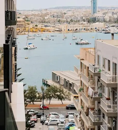 Apartment Main Street Designersuite 6 Sliema