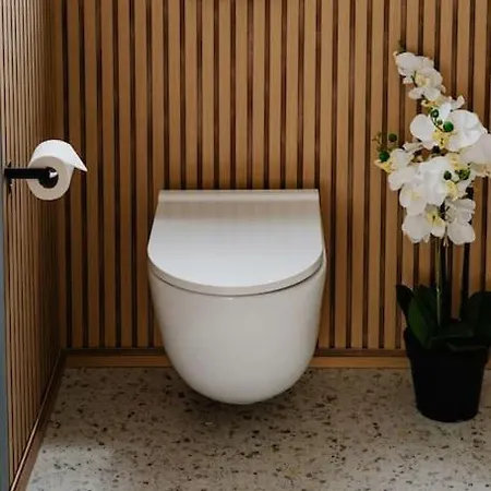 Main Street Designersuite 6 Апартаменты